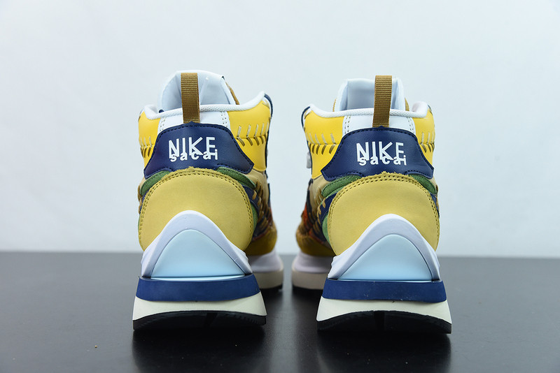 SACAI X NIKE LDWAFFLE X JEAN PAUL GAULTIER DD9186-200