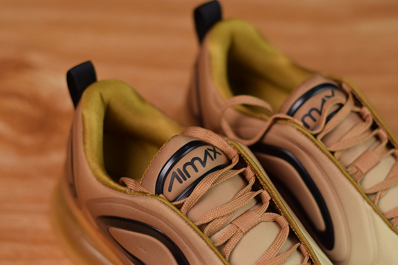 NIKE AIR MAX 720 RETRO