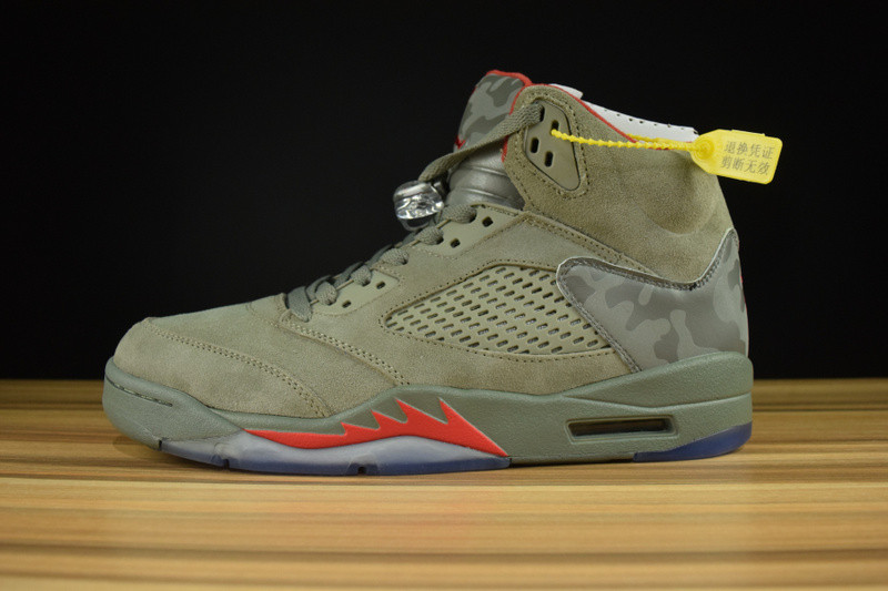 AIR JORDAN 5 RETRO 136027-051