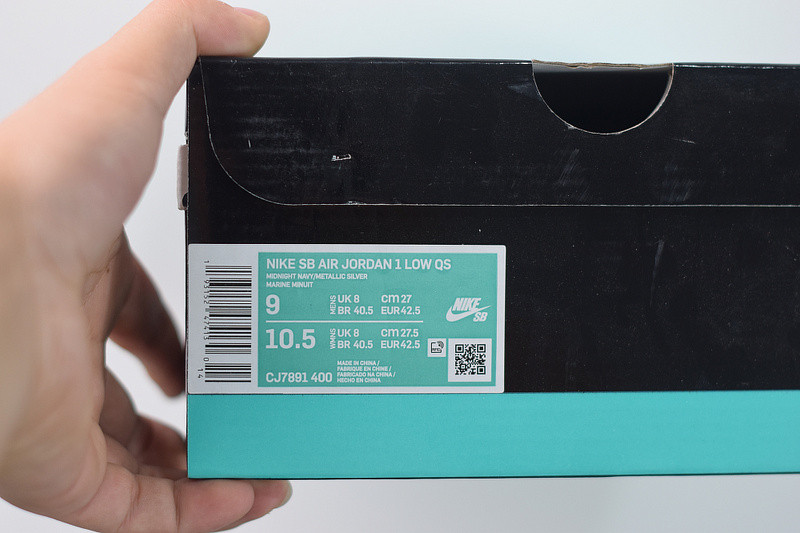 NIKE SB X AIR JORDAN 1 LOW MIDNIGHT NAVY CJ7891-400