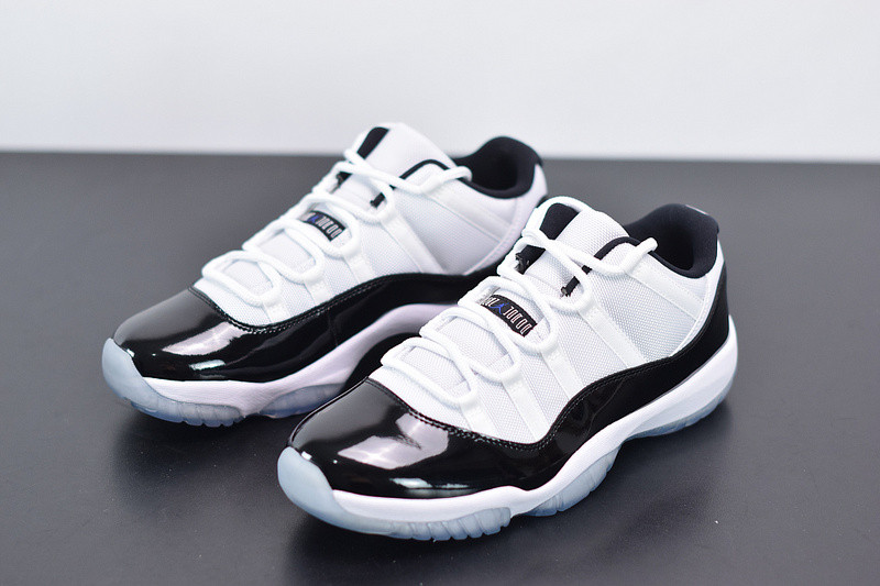 AIR JORDAN 11 RETRO LOW 