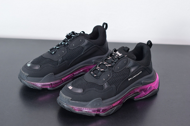 BC TRIPLE S TRAINER 541624 W09OA 0829