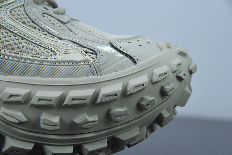 BC DEFENDER RUBBER PLATFORM SNEAKERS