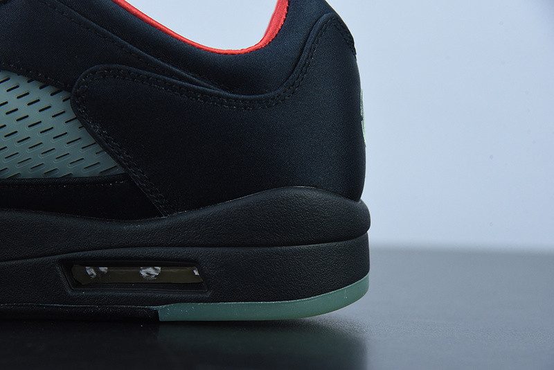AIR JORDAN 5 RETRO “ANTHRACITE” DM4640-036