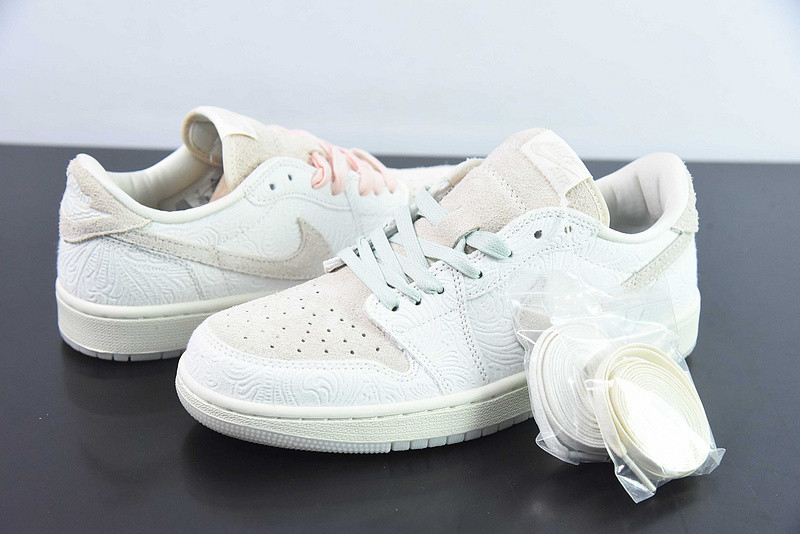 Chris Paul Unveils The Air Jordan 1 Low OG “Light Cream” FZ0455-200