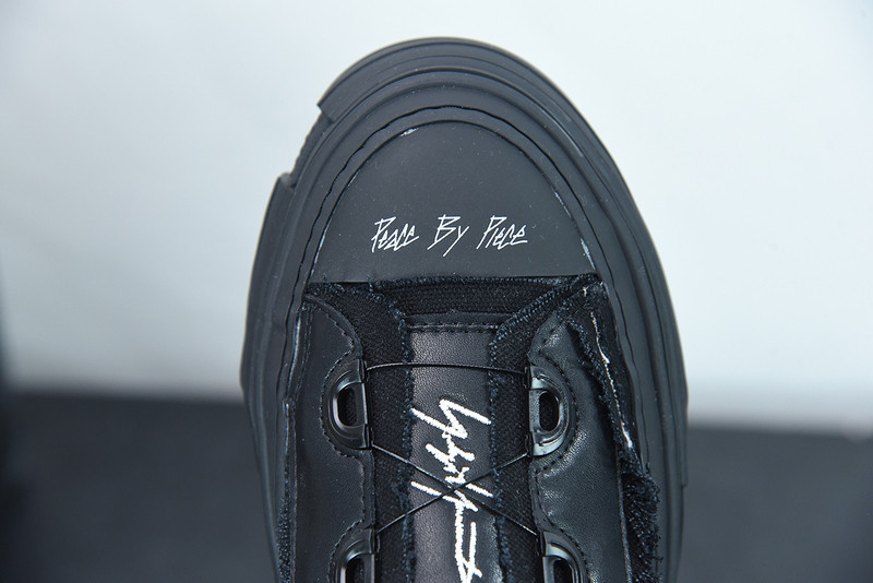 XVESSEL LACE-UP SNEAKERS