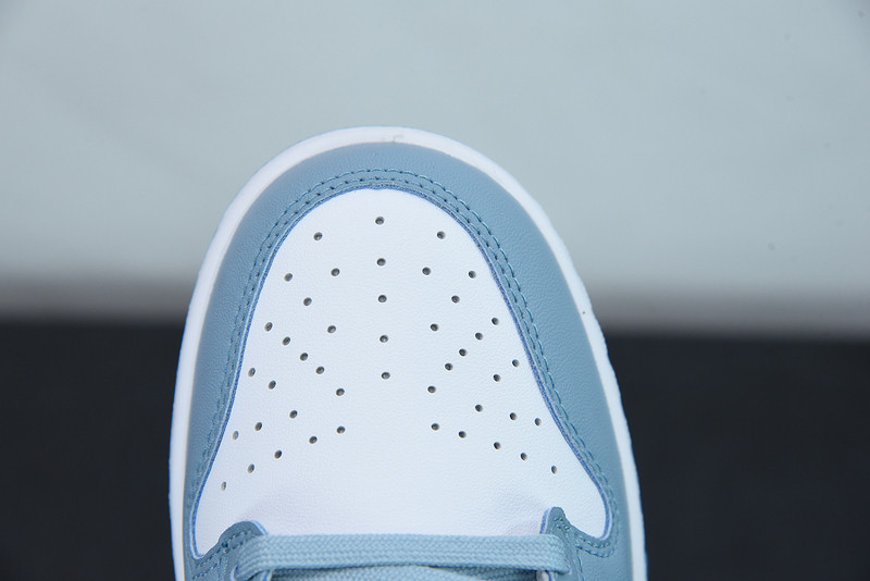 NIKE SB DUNK LOW “BLUE PAISLEY" DH4401-101