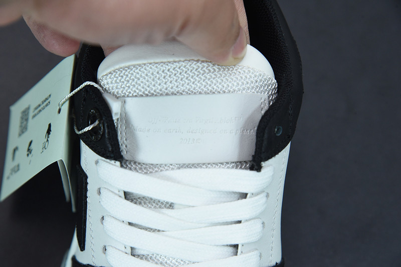 OF™ C/O VIRGIL ABLOH OUT OF OFFICE LOW-TOP LEATHER SNEAKERS ‘OOO“