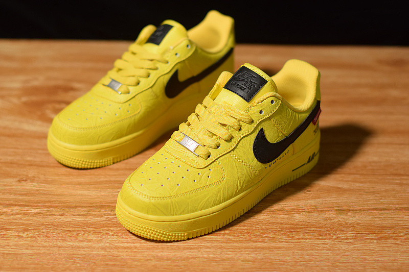 NIKE AIR FORCE 1