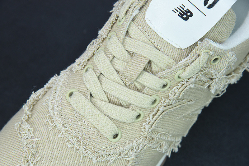 MIU MIU X NB 574 5E765D