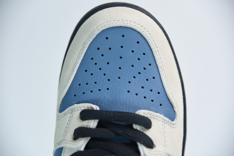 NIKE SB DUNK LOW LIGHT CREAM THUNDERSTORM BQ6817-200