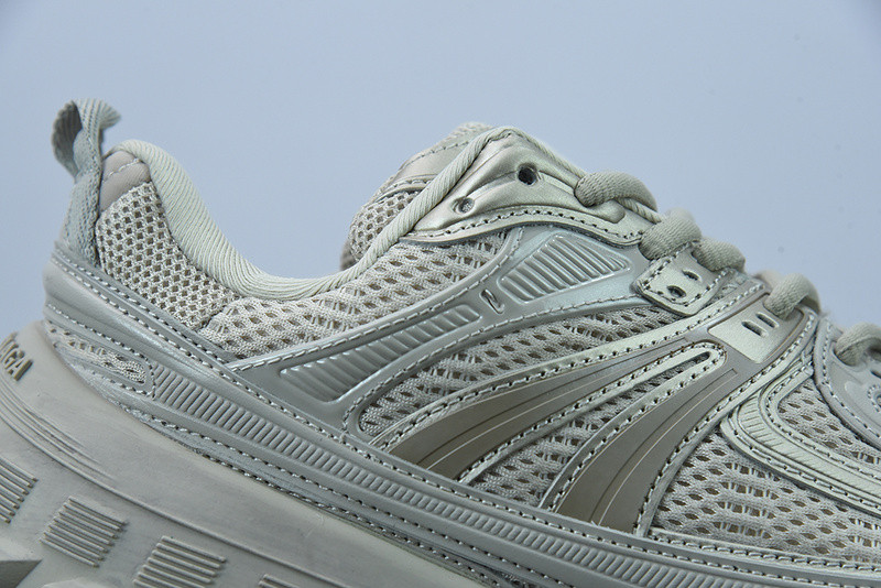 BC DEFENDER RUBBER PLATFORM SNEAKERS