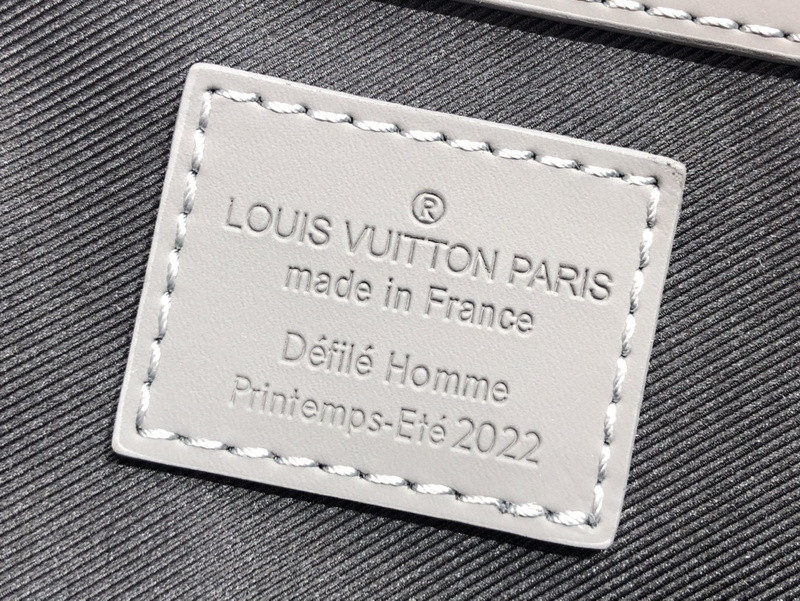 LVT PURSE
