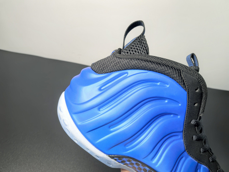 Nike Air Foamposite One “Royal” aka “International Blue”  FQ8181-511