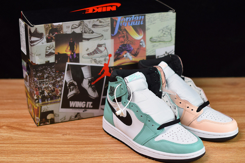 AIR JORDAN 1 RETRO HIGH OG 555441-889