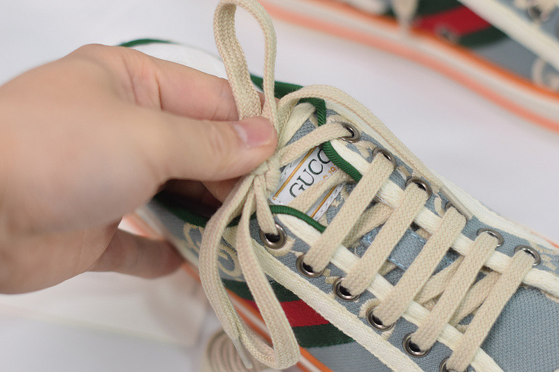 G*u*i ace embroidered low-top sneaker