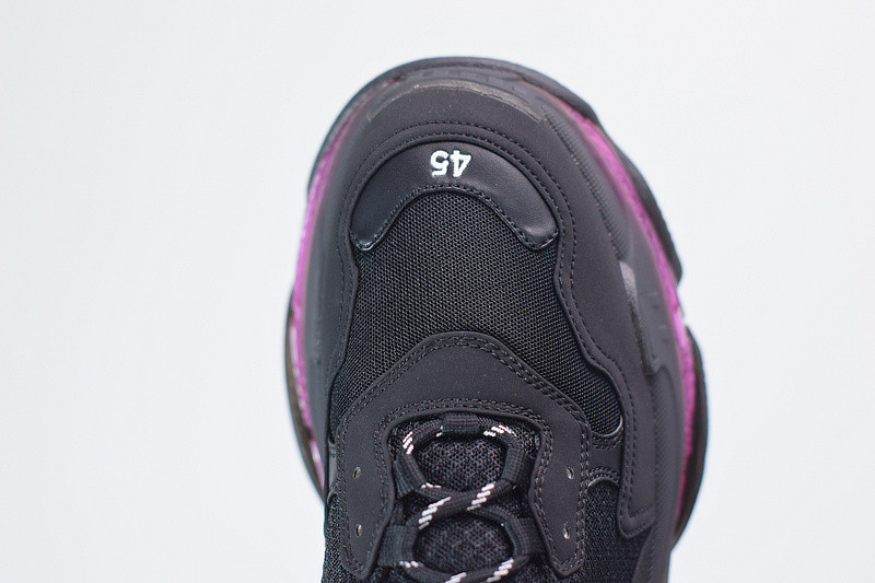 BC TRIPLE S TRAINER 541624 W09OA 0829