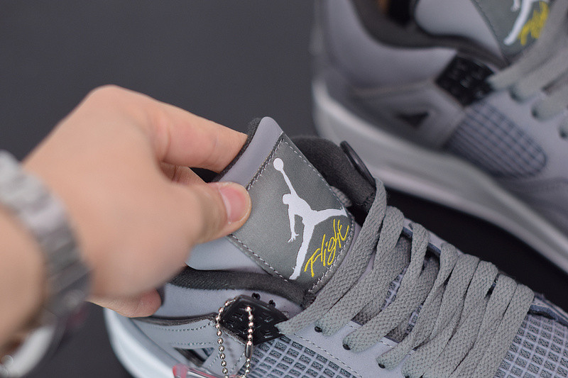 AIR JORDAN 4 RETRO “COOL GREY” 2019 308497-007