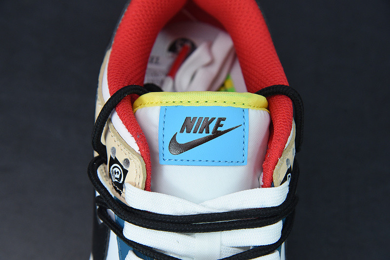 NIKE DUNK LOW SE "FREE .99“