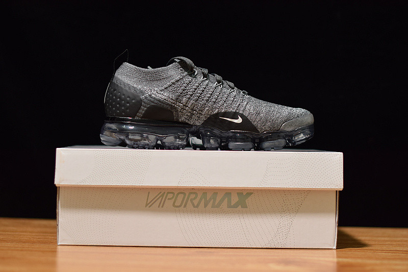 NIKE AIR VAPORMAX FLYKNIT 2