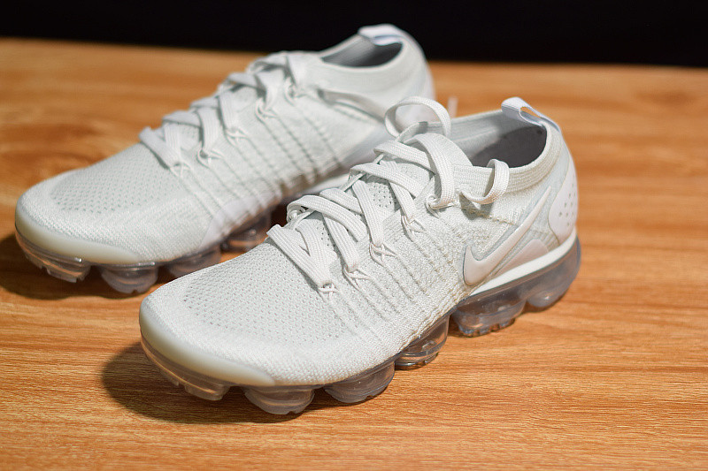NIKE AIR VAPORMAX FLYKNIT 2