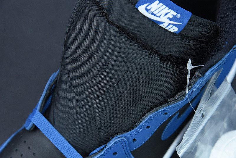 AIR JORDAN 1 DARK MARINA BLUE 555088-404