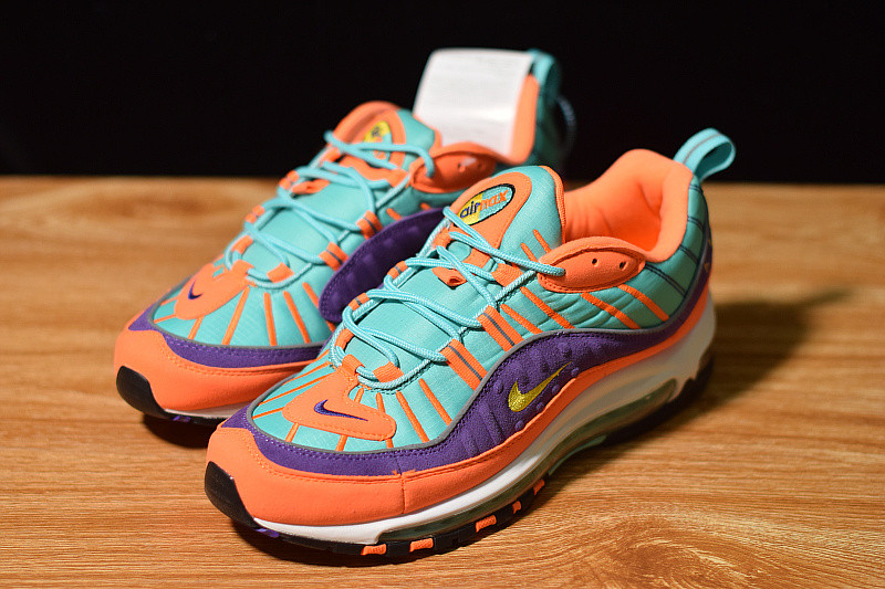 NIKE AIR MAX 98 QS 