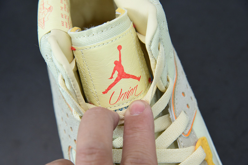 UNION x AIR JORDAN 2 RATTAN DN3802-200