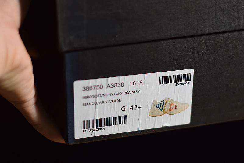 GUC RHYTON VINTAGE TRAINER SNEAKER 524990 DRW00 9022