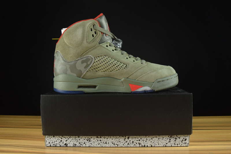 AIR JORDAN 5 RETRO 136027-051