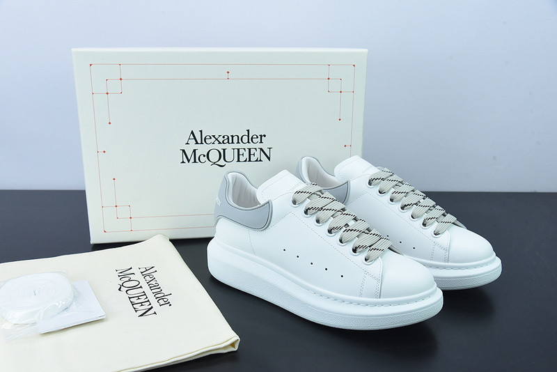 AlexER McEEN SNEAKERS