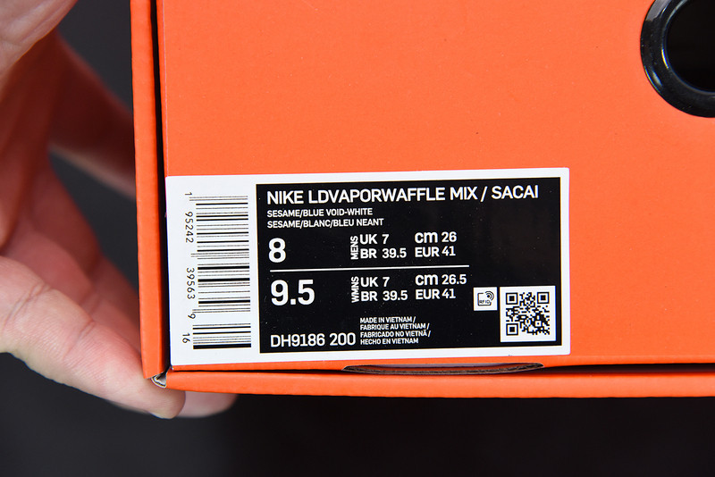 SACAI X NIKE LDWAFFLE X JEAN PAUL GAULTIER DD9186-200