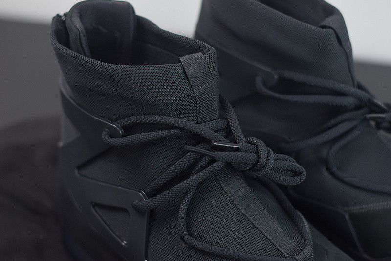 NIKE CONFIRMS AIR FEAR OF GOD 1 “TRIPLE BLACK”  AR4237-005