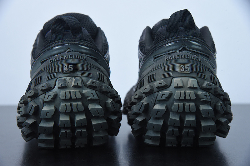 BC DEFENDER RUBBER PLATFORM SNEAKERS