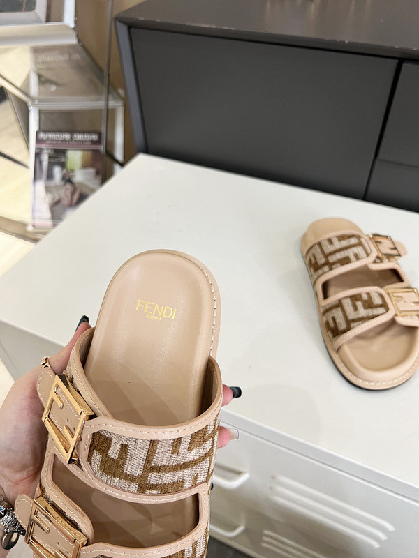 FENDI SLIDE