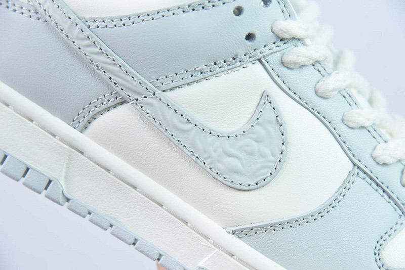 Nike Dunk Low "Needle Thread" FJ4553-133