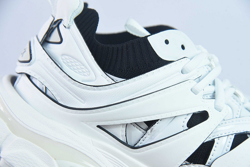 BC TRACK SNEAKER