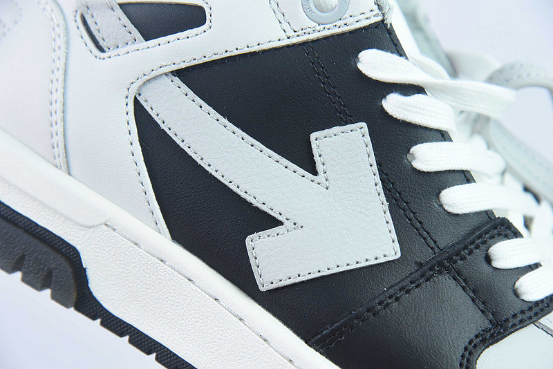 OF™ C/O VIRGIL ABLOH OUT OF OFFICE LOW-TOP LEATHER SNEAKERS ‘OOO“