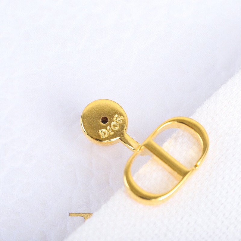D10r earring