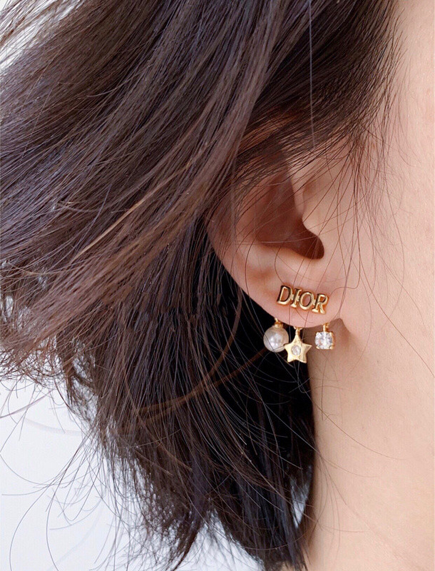 D10r earring