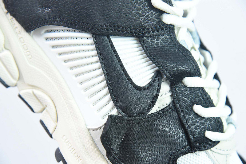 Nike Air Zoom Vomero 5