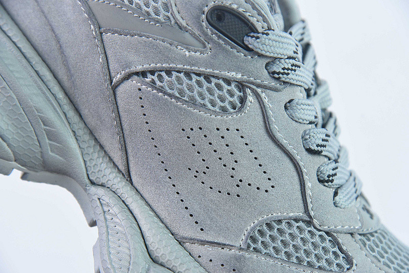 BC XL Sneakers