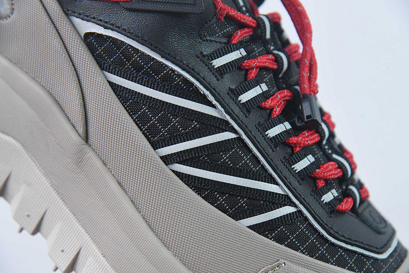 MONcler Trailgrip Gore-Tex