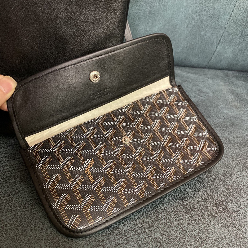 Go*ard purse
