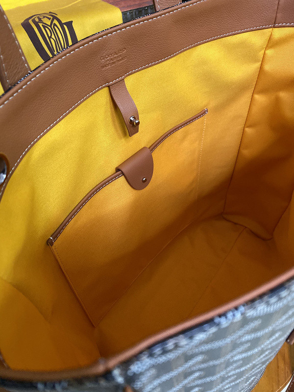 Go*ard purse