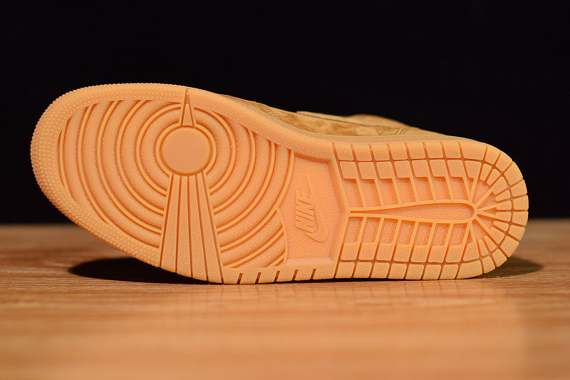 AIR JORDAN 1 RETRO HIGH OG “WHEAT” 555088-710