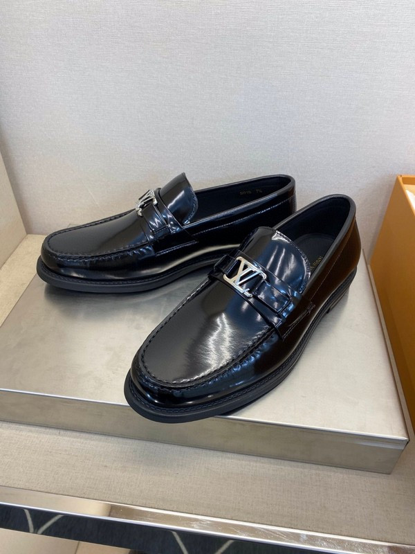 LVT shoes