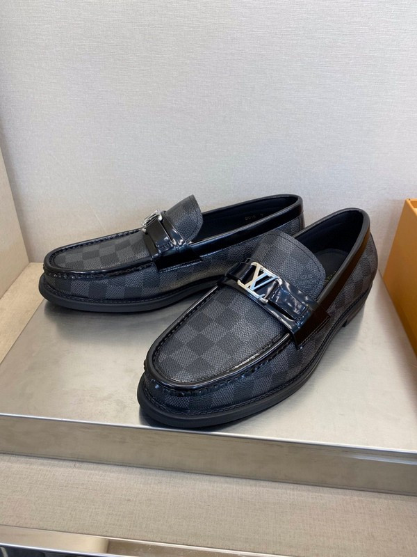 LVT shoes