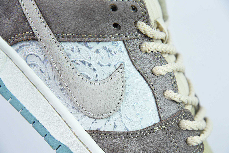 Nike SB Dunk Low Big Money Savings FZ3129-200