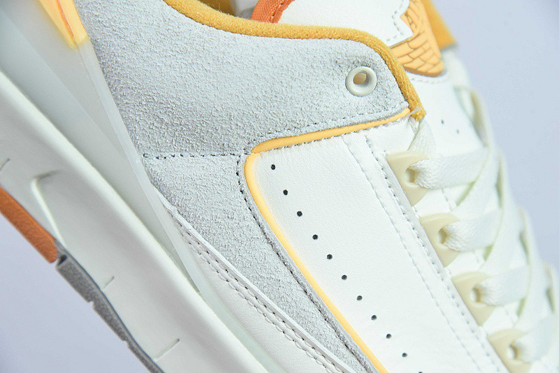 Air Jordan 2 Retro Low 